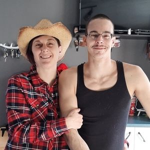 Meet your Posher, Dawn